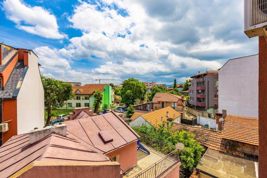 Apartamento The Little Beauty Next To Old Town & Kapana Plovdiv Exterior foto