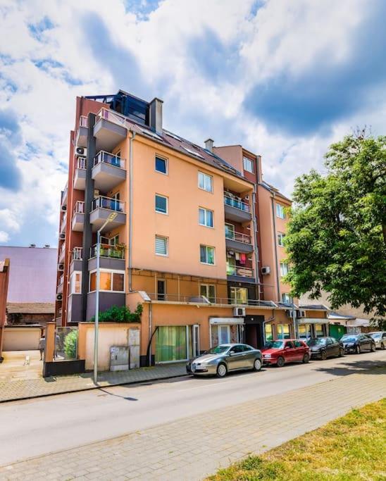 Apartamento The Little Beauty Next To Old Town & Kapana Plovdiv Exterior foto